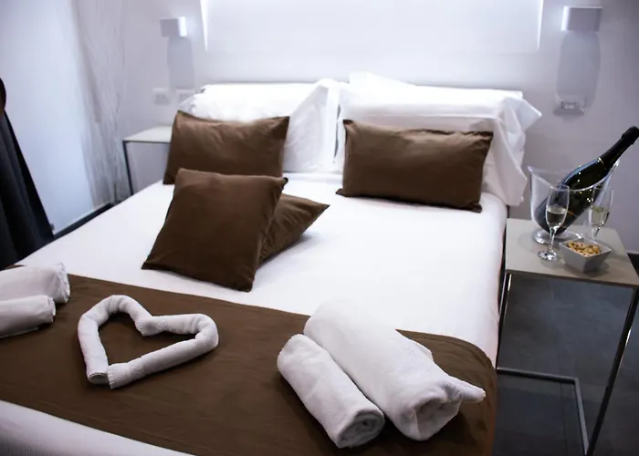 Megaris Luxury SuiteBed and Breakfast